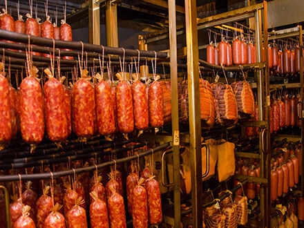 Fertig-Wurstwaren